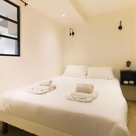 Select'sohome - Renove Au Coeur Du Centre-ville Du Lavandou - A Proximite Des Plages Et Commerces - Gaia